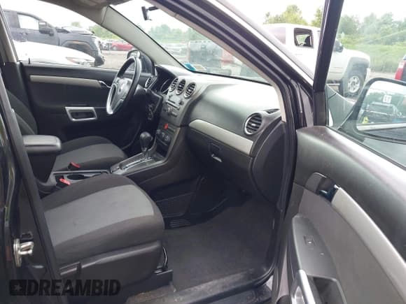 ✅ 2012 Chevrolet Captiva Sport LS • VIN: 3GNAL2EK5CS598947 • Lot: 42681993. Wystawiony na IAAI z przebiegiem 98 939 mil. Bezpłatny archiwum sprzedaży aukcyjnych z USA i szczegółowy raport historii pojazdu na DreamBid. Zdjęcie 5.