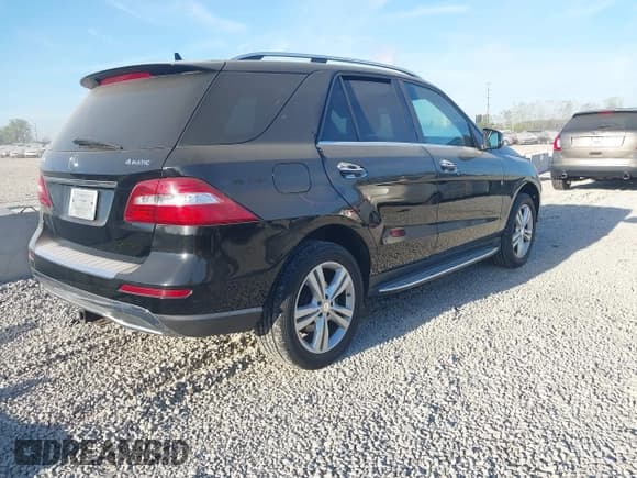 ✅ 2013 Mercedes-Benz M 350 • VIN: 4JGDA5HB0DA204553 • Лот: 43362790. Опубликован ранее на IAAI с пробегом 144 330 миль. Бесплатный доступ к архиву аукционных продаж из США и подробный отчёт об истории автомобиля на DreamBid. Изображение 4.