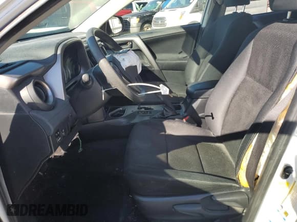 ✅ 2016 Toyota RAV4 LE • VIN: JTMBFREV7GD191323 • Лот: 92281255. Опубликован ранее на Copart с пробегом 109 767 миль. Бесплатный доступ к архиву аукционных продаж из США и подробный отчёт об истории автомобиля на DreamBid. Изображение 7.