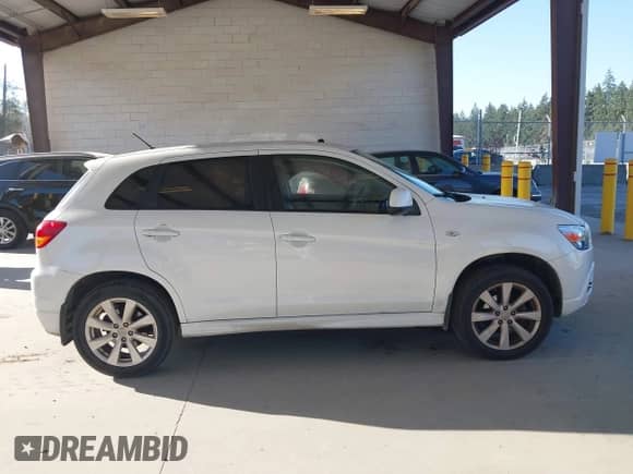 2012 Mitsubishi Outlander SE с VIN JA4AR4AUXCZ006904, выставлен на аукционе IAAI как лот 43264295 с пробегом 132 930 миль миль и . История ставок и продаж доступна на DreamBid. Изображение 13.