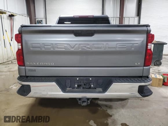 ✅ 2019 Chevrolet Silverado 1500 LT • VIN: 1GCRYDEK3KZ303886 • Lot: 52946535. Wystawiony na Copart z przebiegiem Nie podano. Bezpłatny archiwum sprzedaży aukcyjnych z USA i szczegółowy raport historii pojazdu na DreamBid. Zdjęcie 6.