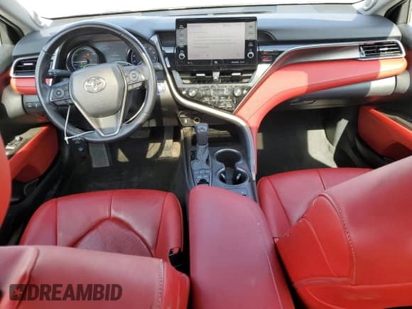 2021 Toyota Camry Hybrid XSE с VIN 4T1K31AK5MU549676, выставлен на аукционе Copart как лот 81924375 с пробегом 83 653 миль миль и Списание • Salvage title. История ставок и продаж доступна на DreamBid. Изображение 8.