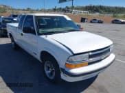 ✅ 2000 Chevrolet S-10 LS • VIN: 1GCCS1947Y8107823 • Лот: 42003992. Опубликован ранее на IAAI с пробегом 236 344 миль. Бесплатный доступ к архиву аукционных продаж из США и подробный отчёт об истории автомобиля на DreamBid. Изображение 1.