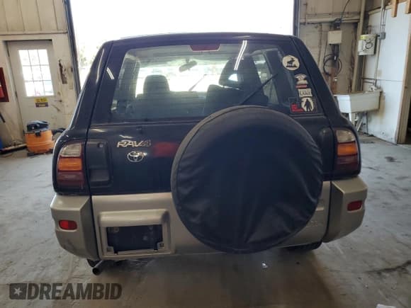 ✅ 2000 Toyota RAV4 • VIN: JT3HP10V4Y0232794 • Lot: 84278185. Listed on Copart with 243,884 mi. Free auction sales archive from the USA and detailed vehicle history report at DreamBid. Image 6.
