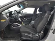 ✅ 2013 Hyundai Veloster RE:MIX • VIN: KMHTC6AD3DU157430 • Lot: 42706545. Wystawiony na Copart z przebiegiem 127 511 mil. Bezpłatny archiwum sprzedaży aukcyjnych z USA i szczegółowy raport historii pojazdu na DreamBid. Zdjęcie 7.