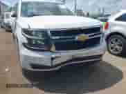 2018 Chevrolet Suburban LS z VIN 1GNSKGKC8JR120734, wystawiony jako IAAI lot #42601816 z przebiegiem 149 376 mil mil oraz . Historia ofert i sprzedaży dostępna na DreamBid. Obrazek 6.