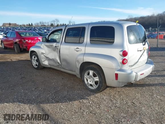 ✅ 2011 Chevrolet HHR 1LT • VIN: 3GNBABFW4BS650532 • Lot: 41492195. Listed on IAAI with 127,964 mi. Free auction sales archive from the USA and detailed vehicle history report at DreamBid. Image 3.