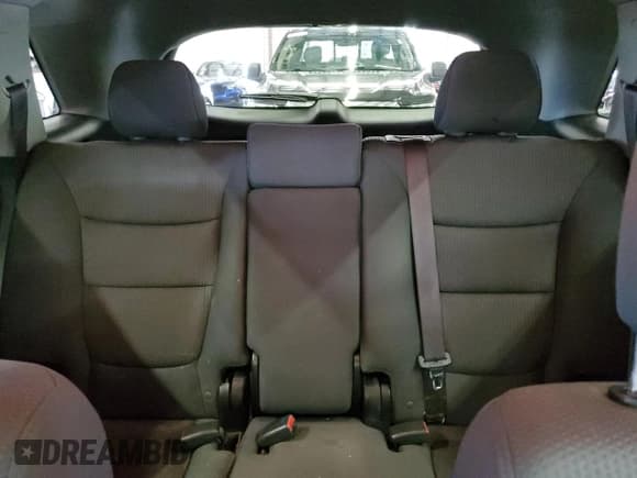 ✅ 2013 Kia Sorento LX • VIN: 5XYKTCA60DG323789 • Lot: 81444755. Wystawiony na Copart z przebiegiem 210 233 mil. Bezpłatny archiwum sprzedaży aukcyjnych z USA i szczegółowy raport historii pojazdu na DreamBid. Zdjęcie 10.