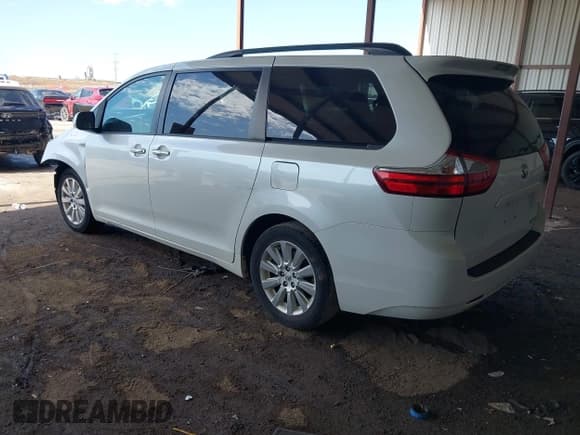 ✅ 2015 Toyota Sienna Limited • VIN: 5TDDK3DC9FS114814 • Lot: 42100413. Listed on IAAI with 157,761 mi. Free auction sales archive from the USA and detailed vehicle history report at DreamBid. Image 3.
