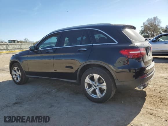 ✅ 2018 Mercedes-Benz GLC 300 • VIN: WDC0G4JB1JV061892 • Lot: 92421555. Wystawiony na Copart z przebiegiem 76 599 mil. Bezpłatny archiwum sprzedaży aukcyjnych z USA i szczegółowy raport historii pojazdu na DreamBid. Zdjęcie 2.