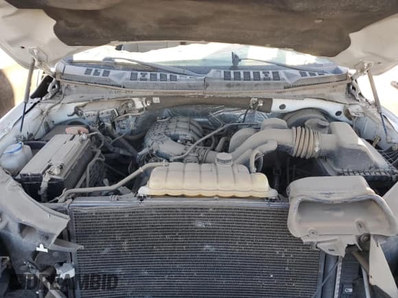 ✅ 2017 Ford F-150 XL • VIN: 1FTMF1C80HKC93051 • Lot: 59186994. Listed on Copart with 67,348 mi. Free auction sales archive from the USA and detailed vehicle history report at DreamBid. Image 11.