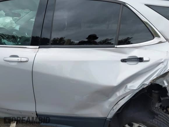 2020 Chevrolet Equinox LT with VIN 2GNAXUEV2L6171623, listed as a IAAI auction lot 43382874 with 59,908 mi miles and . Bid and sale history available at DreamBid. Image 19.