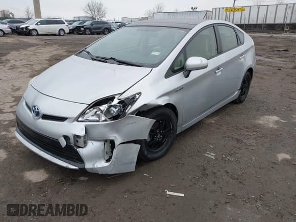 ✅ 2014 Toyota Prius Four • VIN: JTDKN3DU3E1820082 • Lot: 41167904. Wystawiony na IAAI z przebiegiem 134 567 mil. Bezpłatny archiwum sprzedaży aukcyjnych z USA i szczegółowy raport historii pojazdu na DreamBid. Zdjęcie 6.