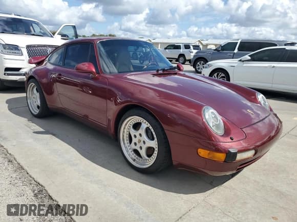 ✅ 1996 Porsche 911 • VIN: WP0AA2998TS321999 • Lot: 75216174. Wystawiony na Copart z przebiegiem 66 121 mil. Bezpłatny archiwum sprzedaży aukcyjnych z USA i szczegółowy raport historii pojazdu na DreamBid. Zdjęcie 4.