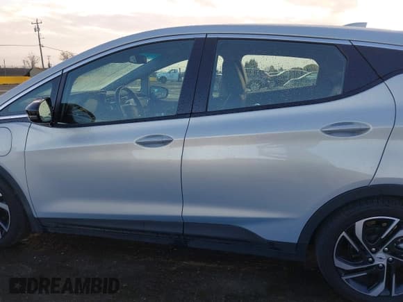 ✅ 2023 Chevrolet Bolt EV 2LT • VIN: 1G1FX6S01P4206414 • Lot: 41798996. Wystawiony na IAAI z przebiegiem 13 778 mil. Bezpłatny archiwum sprzedaży aukcyjnych z USA i szczegółowy raport historii pojazdu na DreamBid. Zdjęcie 14.