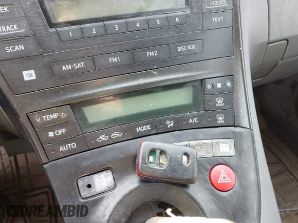 ✅ 2011 Toyota Prius III • VIN: JTDKN3DU9B0282862 • Lot: 43790494. Listed on IAAI with 230,000 mi. Free auction sales archive from the USA and detailed vehicle history report at DreamBid. Image 11.