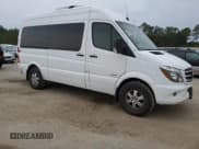 ✅ 2015 Mercedes-Benz Sprinter Passenger • VIN: WDZPE7DC2F5998483 • Лот: 76276203. Опубликован ранее на Copart с пробегом 206 959 миль. Бесплатный доступ к архиву аукционных продаж из США и подробный отчёт об истории автомобиля на DreamBid. Изображение 4.