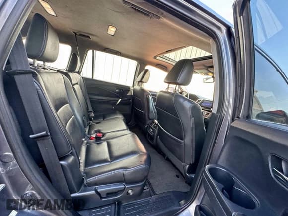 ✅ 2016 Honda Pilot EX-L • VIN: 5FNYF5H60GB055485 • Lot: 92323655. Wystawiony na Copart z przebiegiem 256 136 mil. Bezpłatny archiwum sprzedaży aukcyjnych z USA i szczegółowy raport historii pojazdu na DreamBid. Zdjęcie 6.