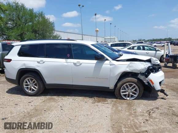 ✅ 2023 Jeep Grand Cherokee Altitude • VIN: 1C4RJKAG4P8895077 • Lot: 42212118. Listed on IAAI with 49,388 mi. Free auction sales archive from the USA and detailed vehicle history report at DreamBid. Image 13.