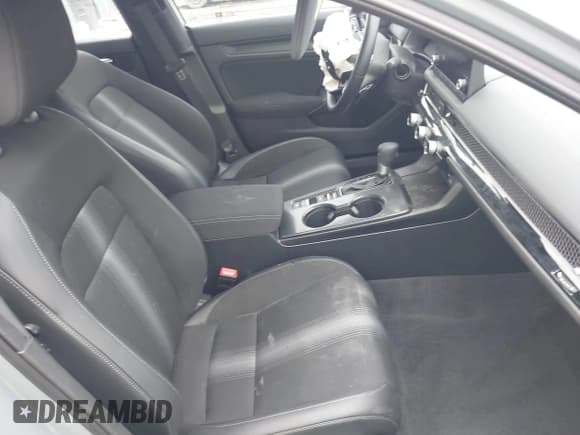 ✅ 2025 Honda Civic Sport • VIN: 19XFL2H83SE002715 • Lot: 41141510. Listed on IAAI with 2,276 mi. Free auction sales archive from the USA and detailed vehicle history report at DreamBid. Image 5.