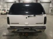 ✅ 2002 Chevrolet Suburban LT • VIN: 3GNFK16Z62G349461 • Лот: 50222035. Опубликован ранее на Copart с пробегом 384 687 миль. Бесплатный доступ к архиву аукционных продаж из США и подробный отчёт об истории автомобиля на DreamBid. Изображение 6.