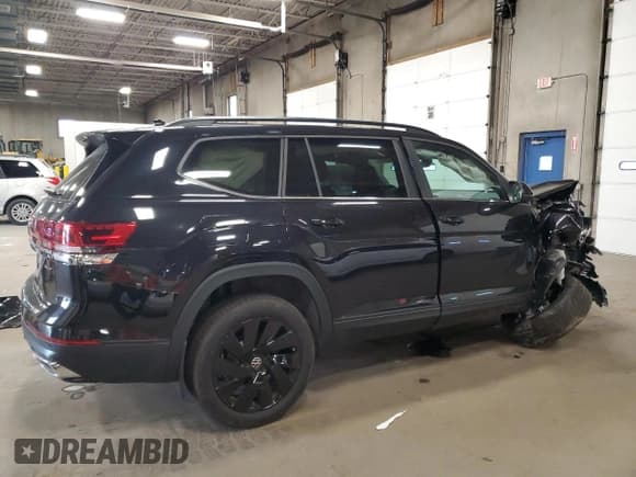 ✅ 2025 Volkswagen Atlas SE • VIN: 1V2KR2CA9SC510121 • Lot: 86285825. Listed on Copart with 891 mi. Free auction sales archive from the USA and detailed vehicle history report at DreamBid. Image 3.