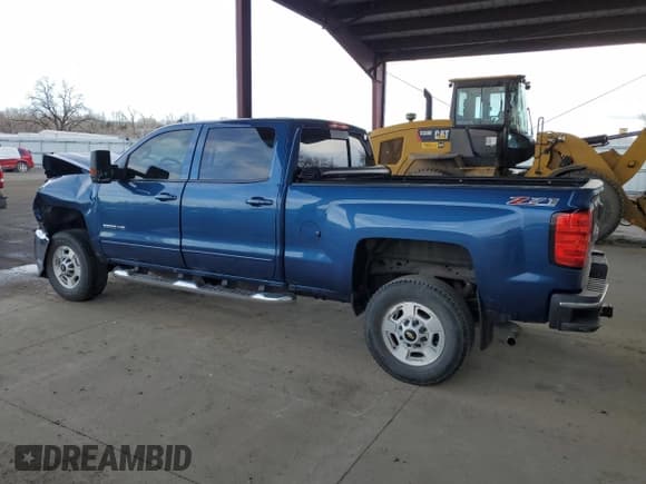 ✅ 2017 Chevrolet Silverado 2500HD LT • VIN: 1GC1KVEG7HF212369 • Lot: 52392435. Listed on Copart with 98,544 mi. Free auction sales archive from the USA and detailed vehicle history report at DreamBid. Image 2.