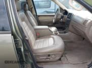 ✅ 2004 Ford Explorer Eddie Bauer • VIN: 1FMZU74K94UB44804 • Lot: 42140808. Listed on IAAI with 305,912 mi. Free auction sales archive from the USA and detailed vehicle history report at DreamBid. Image 5.