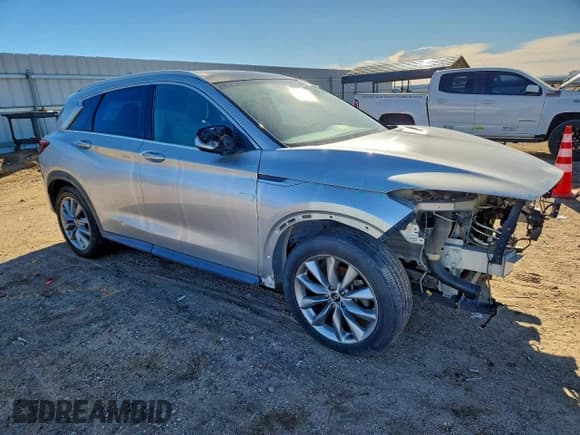 ✅ 2019 Infiniti QX50 Pure • VIN: 3PCAJ5M10KF135923 • Lot: 96985575. Wystawiony na Copart z przebiegiem 126 198 mil. Bezpłatny archiwum sprzedaży aukcyjnych z USA i szczegółowy raport historii pojazdu na DreamBid. Zdjęcie 4.