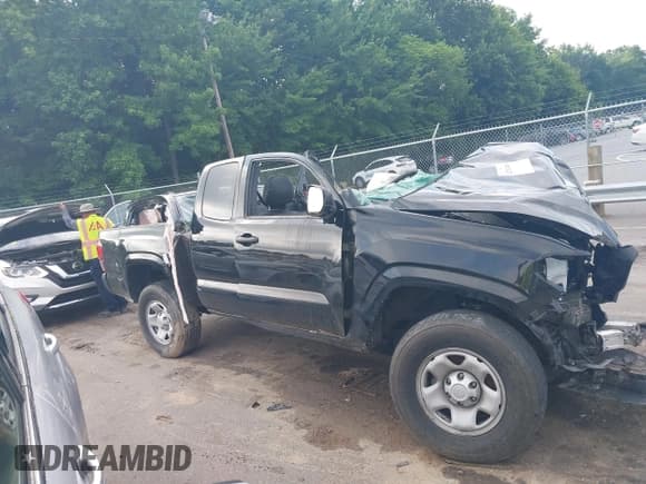 ✅ 2023 Toyota Tacoma SR • VIN: 3TYRX5GN8PT075851 • Lot: 42514860. Listed on IAAI with Not provided. Free auction sales archive from the USA and detailed vehicle history report at DreamBid. Image 13.