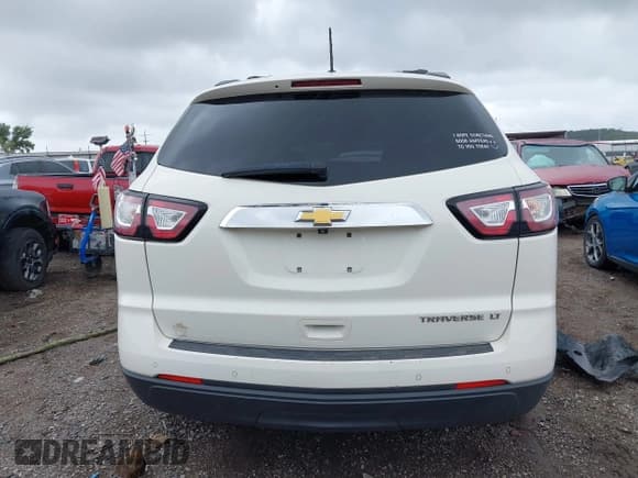 ✅ 2014 Chevrolet Traverse LT • VIN: 1GNKRHKD4EJ347949 • Lot: 43276112. Listed on IAAI with 288,050 mi. Free auction sales archive from the USA and detailed vehicle history report at DreamBid. Image 16.