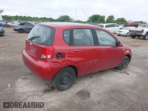 ✅ 2006 Chevrolet Aveo LS • VIN: KL1TD66686B681805 • Lot: 42307732. Wystawiony na IAAI z przebiegiem 172 769 mil. Bezpłatny archiwum sprzedaży aukcyjnych z USA i szczegółowy raport historii pojazdu na DreamBid. Zdjęcie 4.