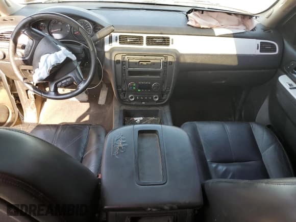 ✅ 2011 Chevrolet Silverado 2500HD LTZ • VIN: 1GC2KYC8XBZ190729 • Лот: 68076265. Опубликован ранее на Copart с пробегом 146 720 миль. Бесплатный доступ к архиву аукционных продаж из США и подробный отчёт об истории автомобиля на DreamBid. Изображение 8.