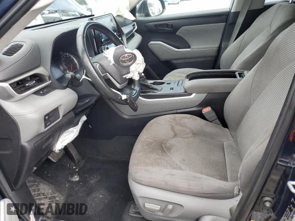 ✅ 2022 Toyota Highlander LE • VIN: 5TDZZRAH3NS133586 • Lot: 84468865. Listed on Copart with 78,771 mi. Free auction sales archive from the USA and detailed vehicle history report at DreamBid. Image 7.