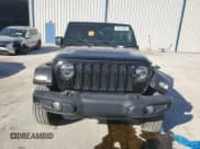 ✅ 2021 Jeep Wrangler Unlimited Willys • VIN: 1C4HJXDM8MW530712 • Lot: 54873175. Wystawiony na Copart z przebiegiem 54 598 mil. Bezpłatny archiwum sprzedaży aukcyjnych z USA i szczegółowy raport historii pojazdu na DreamBid. Zdjęcie 5.