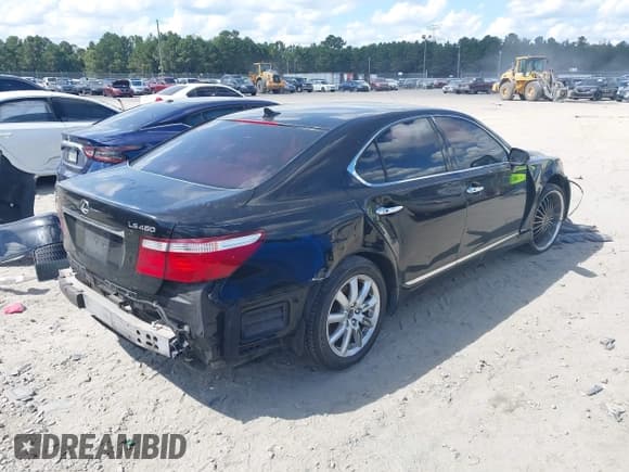 ✅ 2008 Lexus LS 460 • VIN: JTHBL46F285063357 • Lot: 43294981. Wystawiony na IAAI z przebiegiem 210 624 mil. Bezpłatny archiwum sprzedaży aukcyjnych z USA i szczegółowy raport historii pojazdu na DreamBid. Zdjęcie 4.