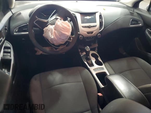 ✅ 2017 Chevrolet Cruze LS • VIN: 1G1BC5SM6H7120300 • Lot: 85920205. Listed on Copart with 152,820 mi. Free auction sales archive from the USA and detailed vehicle history report at DreamBid. Image 8.