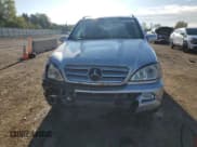 ✅ 2005 Mercedes-Benz M 350 • VIN: 4JGAB57E65A549616 • Lot: 82143815. Wystawiony na Copart z przebiegiem 173 850 mil. Bezpłatny archiwum sprzedaży aukcyjnych z USA i szczegółowy raport historii pojazdu na DreamBid. Zdjęcie 5.