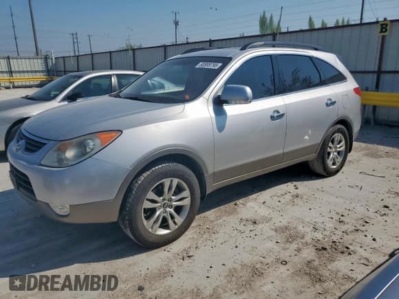 ✅ 2012 Hyundai Veracruz Limited • VIN: KM8NU4CC6CU200798 • Lot: 80888795. Listed on Copart with 131,574 mi. Free auction sales archive from the USA and detailed vehicle history report at DreamBid. Image 1.