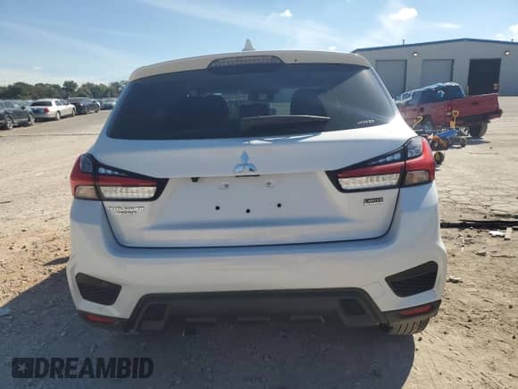 2024 Mitsubishi Outlander S with VIN JA4ARUAU3RU024764, listed as a Copart auction lot 84387365 with 4,511 mi miles and Salvage title. Bid and sale history available at DreamBid. Image 6.