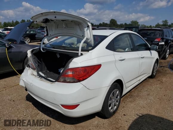 ✅ 2014 Hyundai Accent GLS • VIN: KMHCT4AE4EU753483 • Lot: 67788034. Wystawiony na Copart z przebiegiem 105 811 mil. Bezpłatny archiwum sprzedaży aukcyjnych z USA i szczegółowy raport historii pojazdu na DreamBid. Zdjęcie 3.