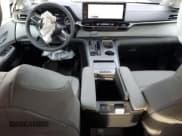 ✅ 2025 Toyota Sienna XLE • VIN: 5TDJSKFC0SS196663 • Lot: 91620205. Listed on Copart with 6,247 mi. Free auction sales archive from the USA and detailed vehicle history report at DreamBid. Image 8.