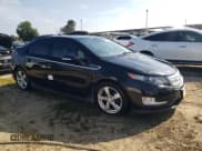 ✅ 2013 Chevrolet Volt • VIN: 1G1RE6E42DU110627 • Lot: 70928664. Wystawiony na Copart z przebiegiem 129 408 mil. Bezpłatny archiwum sprzedaży aukcyjnych z USA i szczegółowy raport historii pojazdu na DreamBid. Zdjęcie 4.