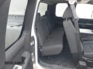 ✅ 2008 Chevrolet Silverado 2500HD 1LT • VIN: 1GCHK29K98E154928 • Lot: 41439766. Wystawiony na IAAI z przebiegiem Nie podano. Bezpłatny archiwum sprzedaży aukcyjnych z USA i szczegółowy raport historii pojazdu na DreamBid. Zdjęcie 8.