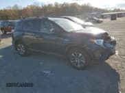 ✅ 2018 Toyota RAV4 Hybrid LE Plus • VIN: JTMRJREV6JD240421 • Lot: 90596775. Wystawiony na Copart z przebiegiem 82 307 mil. Bezpłatny archiwum sprzedaży aukcyjnych z USA i szczegółowy raport historii pojazdu na DreamBid. Zdjęcie 4.