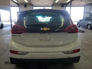 ✅ 2017 Chevrolet Bolt EV LT • VIN: 1G1FW6S08H4166658 • Lot: 52910265. Wystawiony na Copart z przebiegiem 90 992 mil. Bezpłatny archiwum sprzedaży aukcyjnych z USA i szczegółowy raport historii pojazdu na DreamBid. Zdjęcie 6.