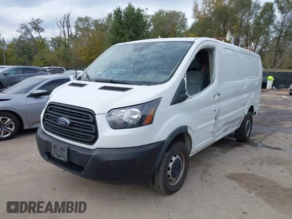✅ 2016 Ford Transit Cargo • VIN: 1FTYR1ZM3GKA95575 • Lot: 43526636. Wystawiony na IAAI z przebiegiem 187 800 mil. Bezpłatny archiwum sprzedaży aukcyjnych z USA i szczegółowy raport historii pojazdu na DreamBid. Zdjęcie 2.