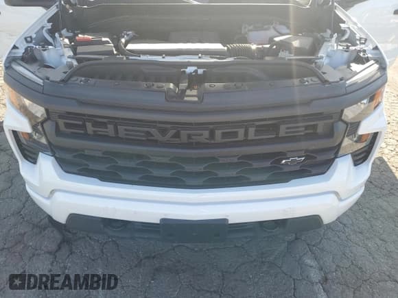 ✅ 2025 Chevrolet Silverado 1500 • VIN: 1GCRKBEK3SZ144891 • Lot: 64308965. Wystawiony na Copart z przebiegiem 2 023 mil. Bezpłatny archiwum sprzedaży aukcyjnych z USA i szczegółowy raport historii pojazdu na DreamBid. Zdjęcie 11.