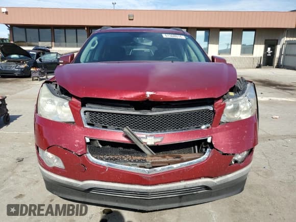 ✅ 2010 Chevrolet Traverse 1LT • VIN: 1GNLRFED4AS126232 • Lot: 61308014. Wystawiony na Copart z przebiegiem 185 140 mil. Bezpłatny archiwum sprzedaży aukcyjnych z USA i szczegółowy raport historii pojazdu na DreamBid. Zdjęcie 5.