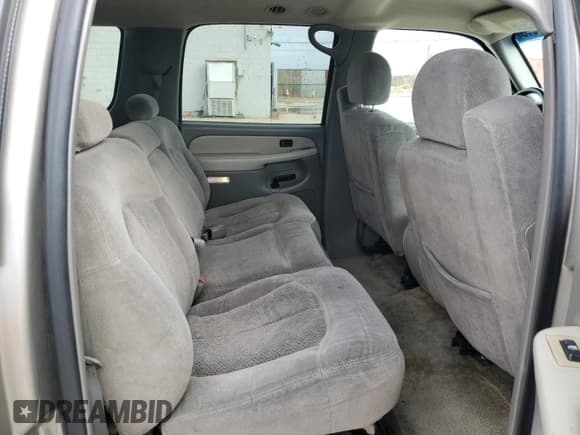 ✅ 2001 Chevrolet Suburban LS • VIN: 1GNEC16T41J307467 • Лот: 42744215. Опубликован ранее на Copart с пробегом Не указан. Бесплатный доступ к архиву аукционных продаж из США и подробный отчёт об истории автомобиля на DreamBid. Изображение 11.